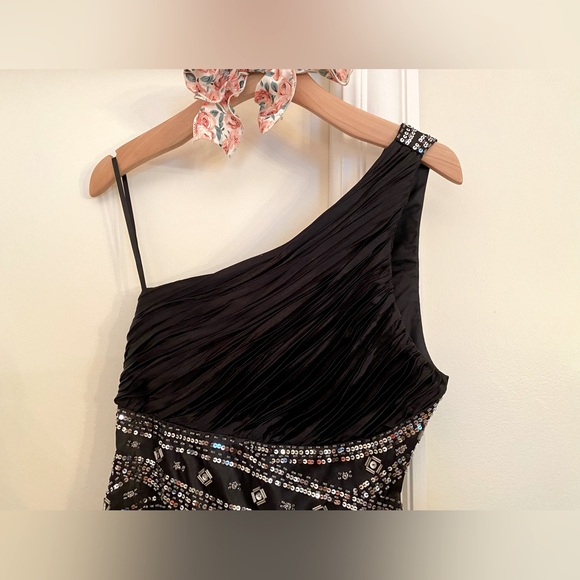 Long satin dress / bridesmaid / ball gown / formal dress  / prom dress - Picture 3 of 10